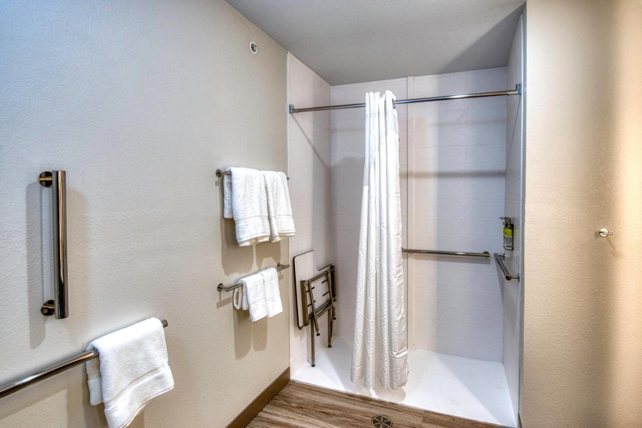 Holiday Inn Express & Suites - Omaha Downtown - Airport By Ihg Eksteriør billede