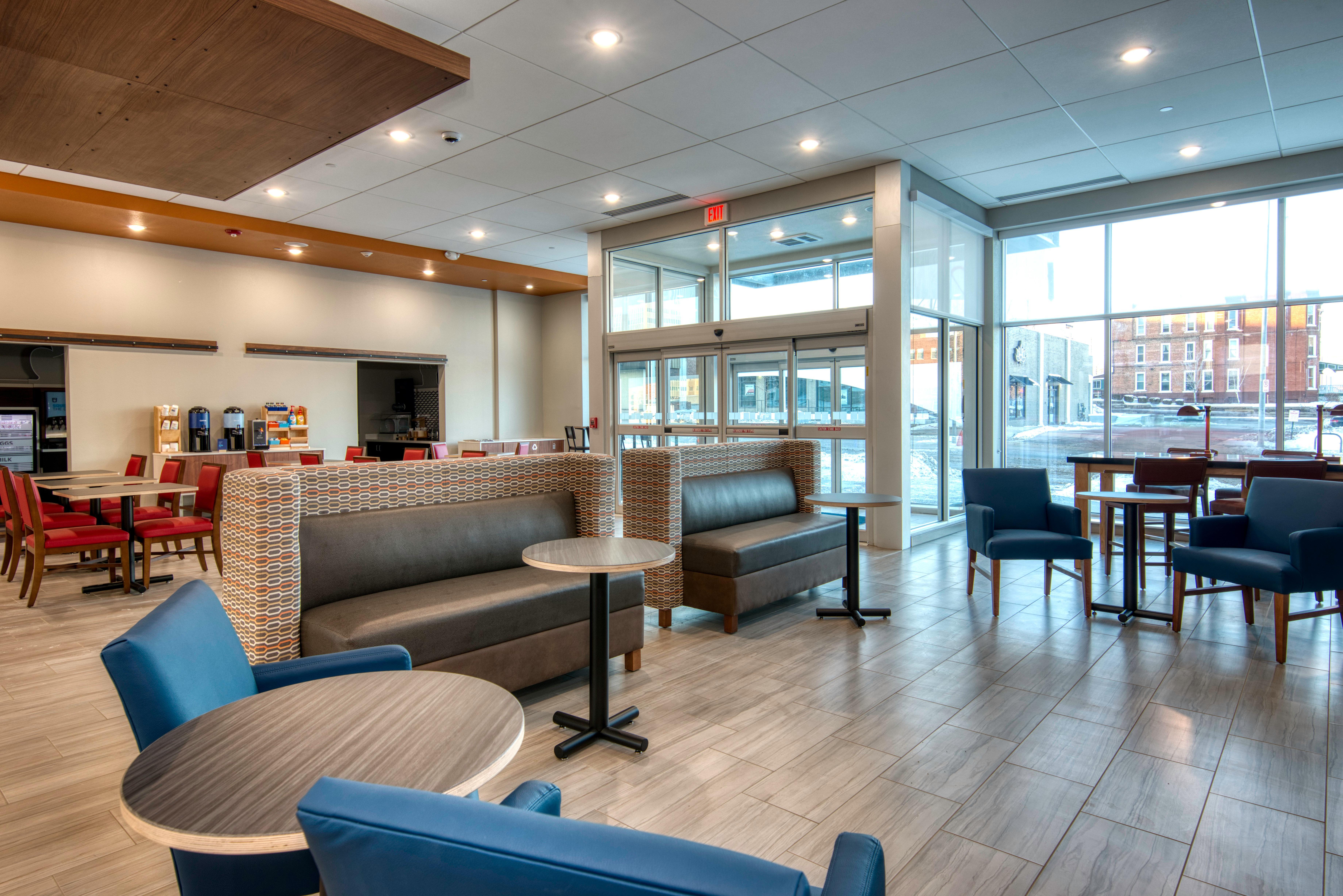 Holiday Inn Express & Suites - Omaha Downtown - Airport By Ihg Eksteriør billede
