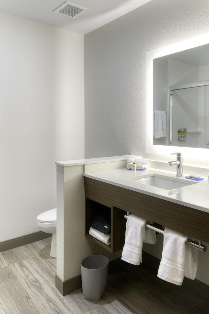 Holiday Inn Express & Suites - Omaha Downtown - Airport By Ihg Eksteriør billede